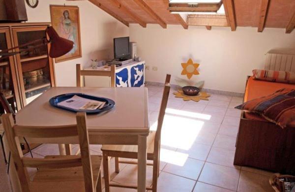 ホテル La Viareggina ヴィアレッジョ 部屋 写真